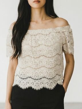 love, Fire Off-Shoulder Lace Blouse in Cream